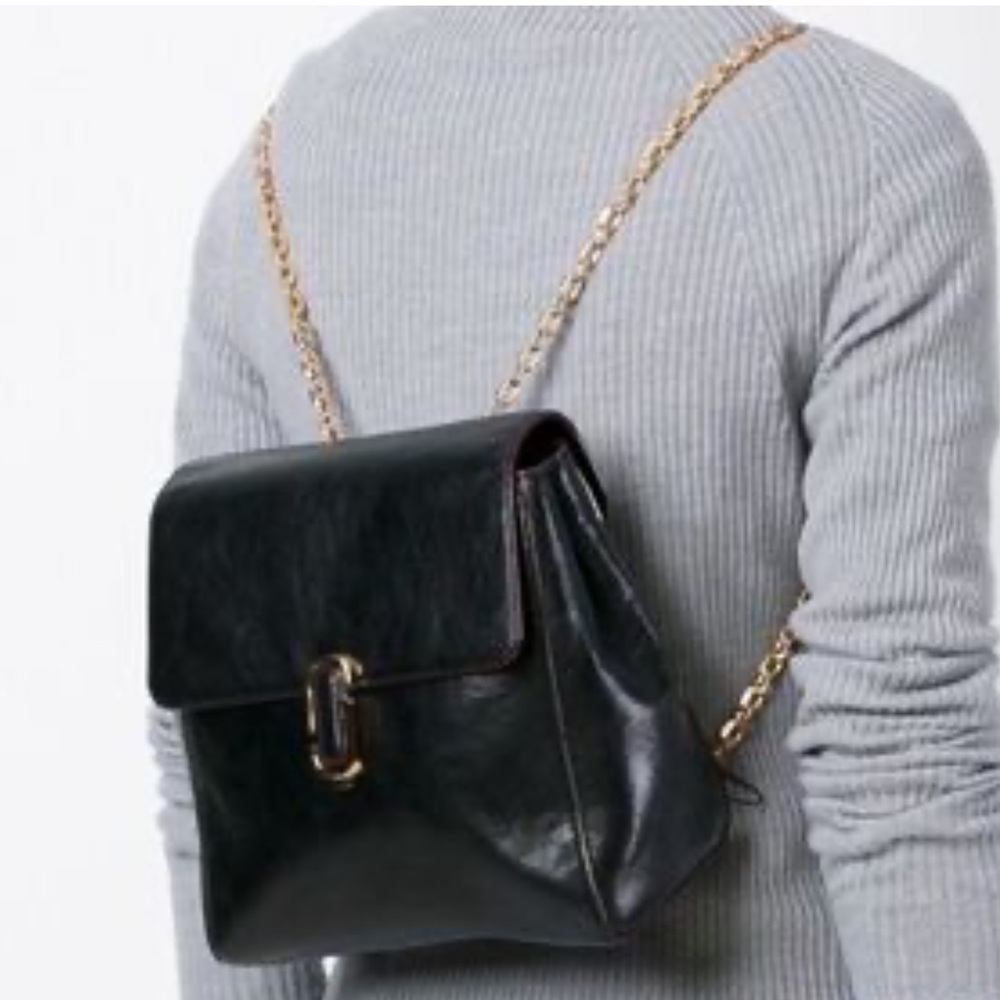 Marc Jacobs Black Leather Gold Chain-Link
Backpack